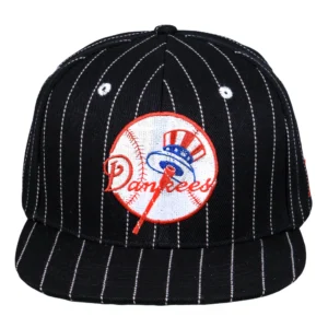 Dankees Schwarze Nadelstreifen Snapback-Mütze – Bild 3